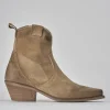 Stivaletti tacco 6cm camoscio beige