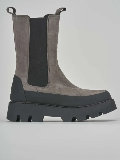 Stivaletti tacco 3cm camoscio beige