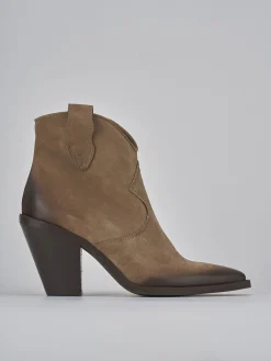 Stivaletti tacco 7cm camoscio beige