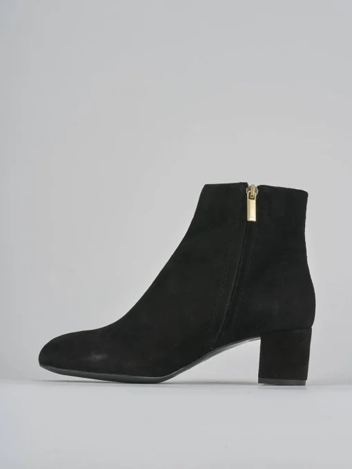 Stivaletti tacco 6cm camoscio nero