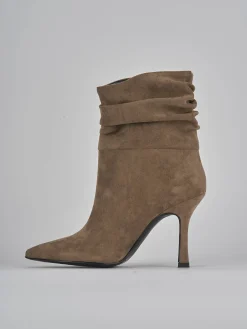 Stivaletti tacco 9cm camoscio beige