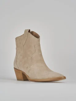 Stivaletti tacco 5cm camoscio beige