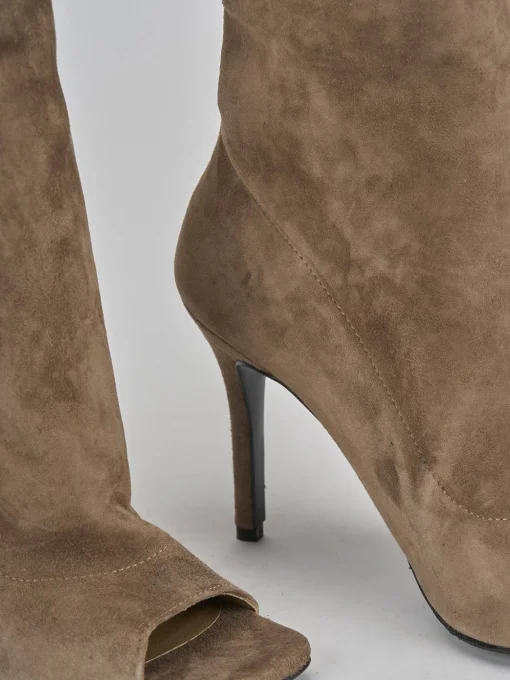 Stivaletti tacco 9cm camoscio beige