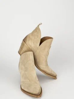Stivaletti tacco 6cm camoscio beige