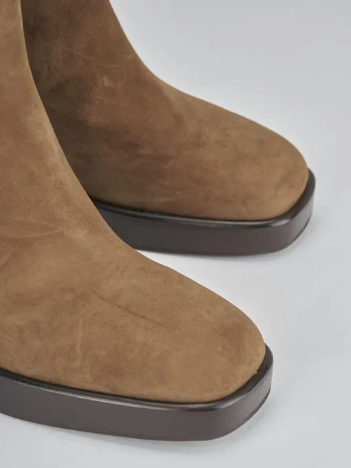 Stivaletti tacco 6cm camoscio marrone