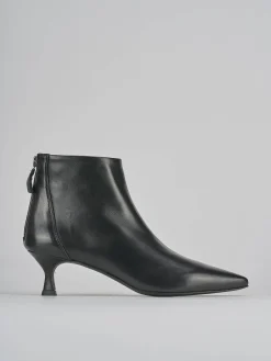 Stivaletti tacco 5cm pelle nero