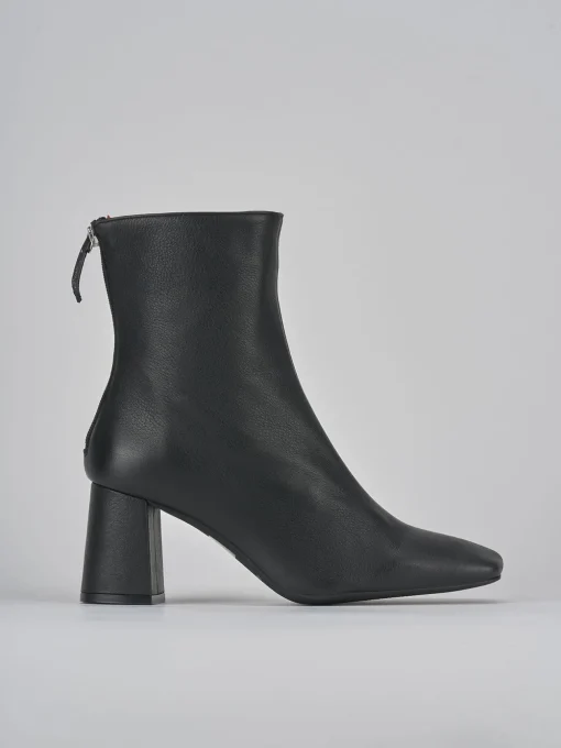 Stivaletti tacco 6cm pelle nero
