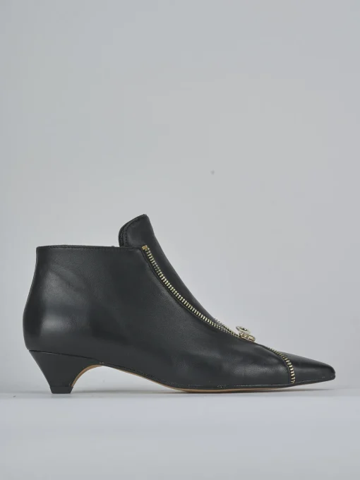 Stivaletti tacco 3cm pelle nero