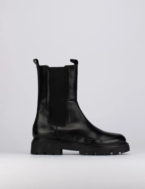 Stivaletti tacco 2cm pelle nero
