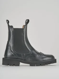 Stivaletti tacco 2cm pelle nero