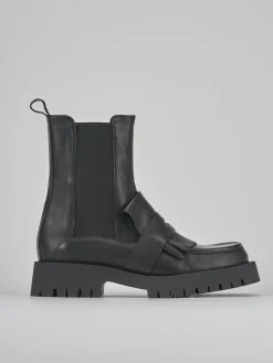 Stivaletti tacco 2cm pelle nero