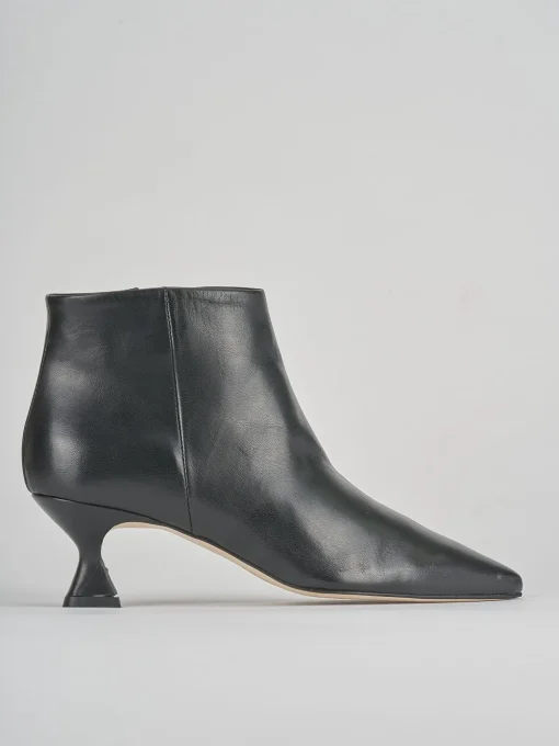 Stivaletti tacco 5cm pelle nero