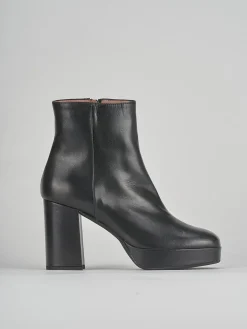 Stivaletti tacco 7cm pelle nero