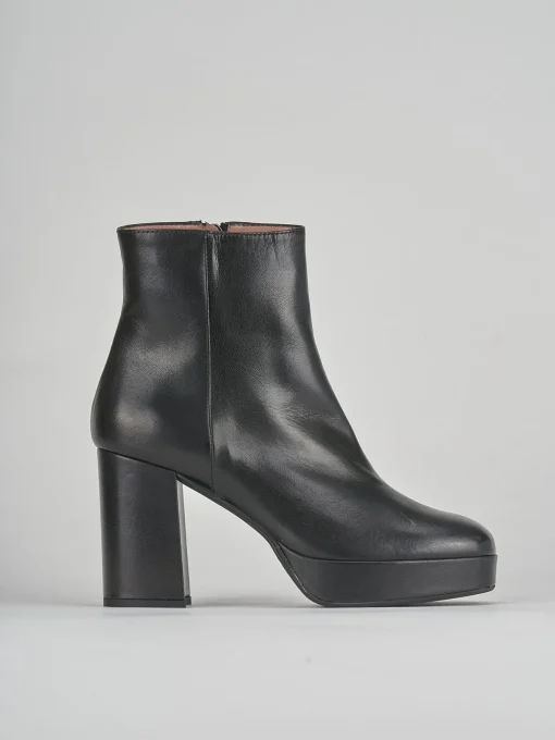 Stivaletti tacco 7cm pelle nero