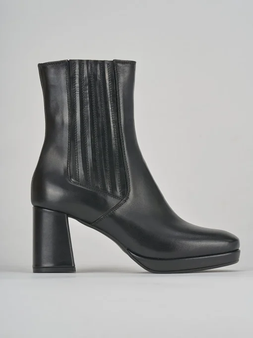 Stivaletti tacco 8cm pelle nero