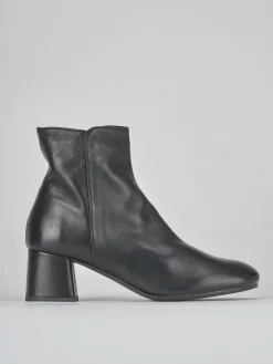 Stivaletti tacco 6cm pelle nero