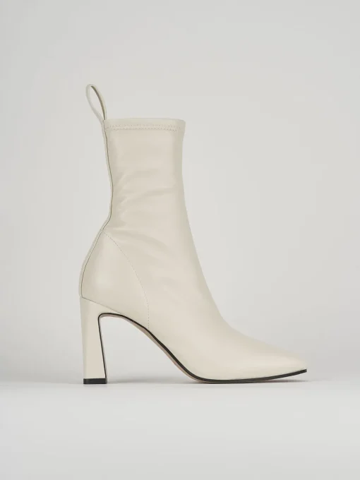 Stivaletti tacco 8cm pelle beige