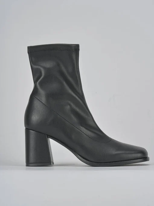 Stivaletti tacco 8cm pelle nero