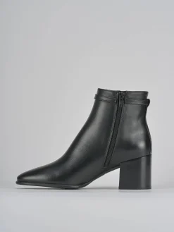 Stivaletti tacco 6cm pelle nero