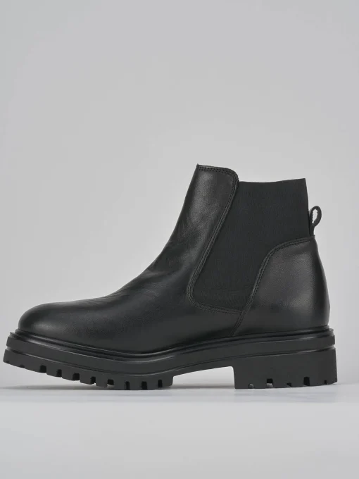 Stivaletti tacco 2cm pelle nero