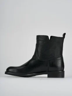 Stivaletti tacco 2cm pelle nero