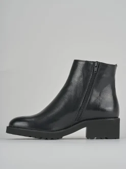 Stivaletti tacco 4cm pelle nero