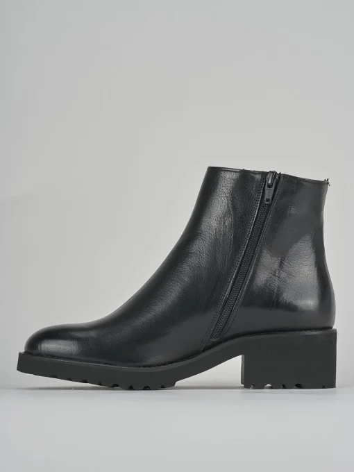 Stivaletti tacco 4cm pelle nero