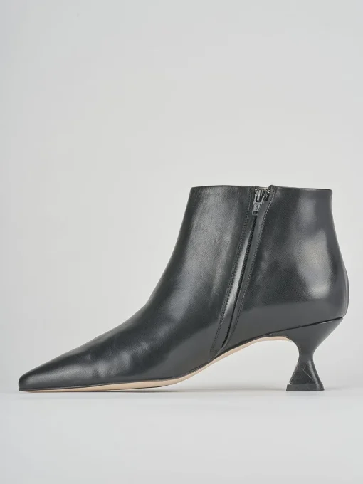 Stivaletti tacco 5cm pelle nero