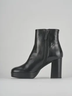Stivaletti tacco 7cm pelle nero