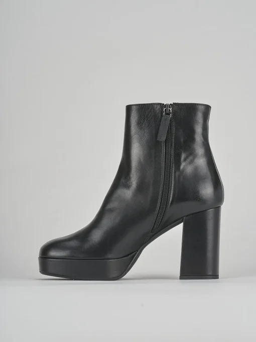 Stivaletti tacco 7cm pelle nero