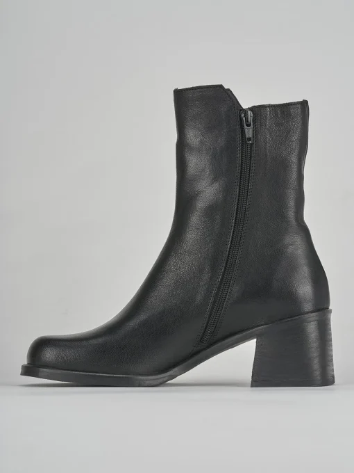 Stivaletti tacco 6cm pelle nero