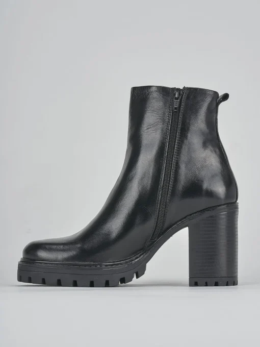 Stivaletti tacco 7cm pelle nero