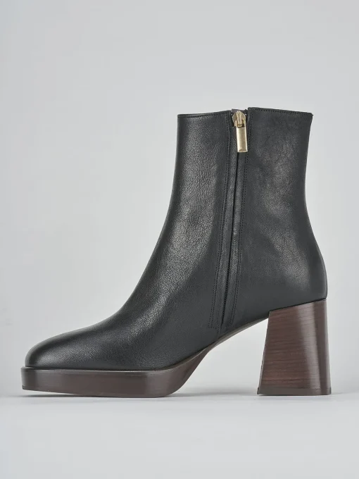 Stivaletti tacco 6cm pelle nero