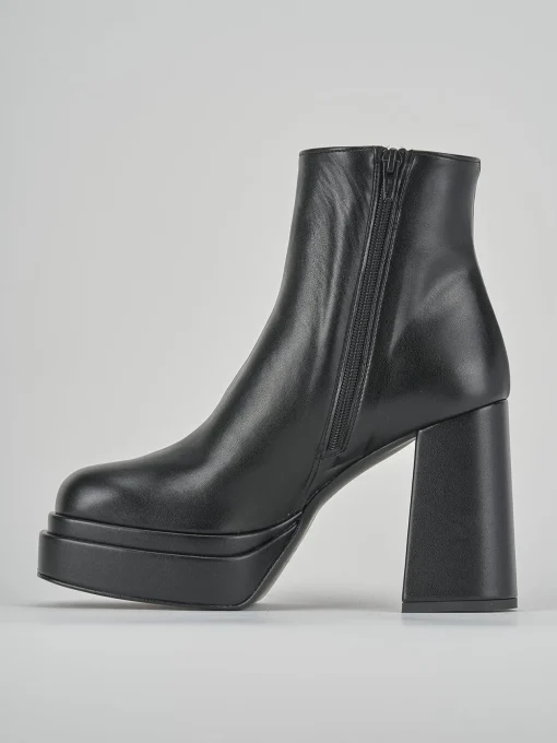 Stivaletti tacco 8cm pelle nero