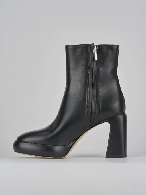Stivaletti tacco 9cm pelle nero