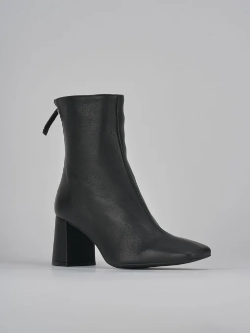 Stivaletti tacco 6cm pelle nero