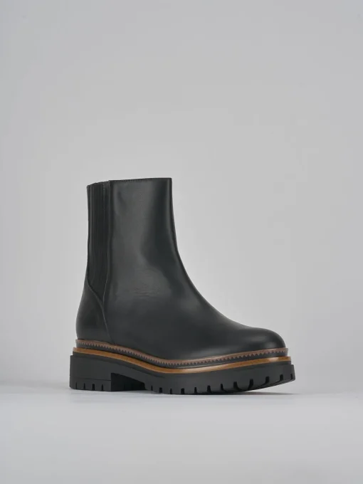 Stivaletti tacco 3cm pelle nero