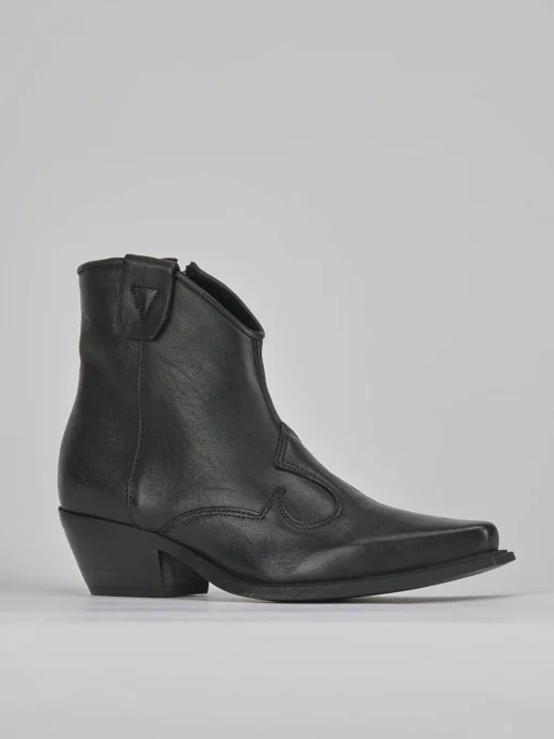 Stivaletti tacco 2cm pelle nero