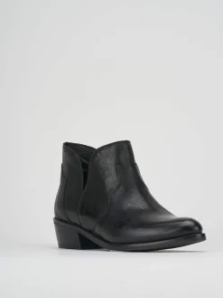 Stivaletti tacco 3cm pelle nero