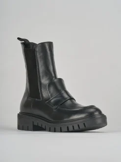 Stivaletti tacco 3cm pelle nero