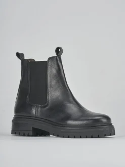 Stivaletti tacco 3cm pelle nero
