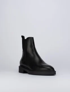 Stivaletti tacco 2cm pelle nero