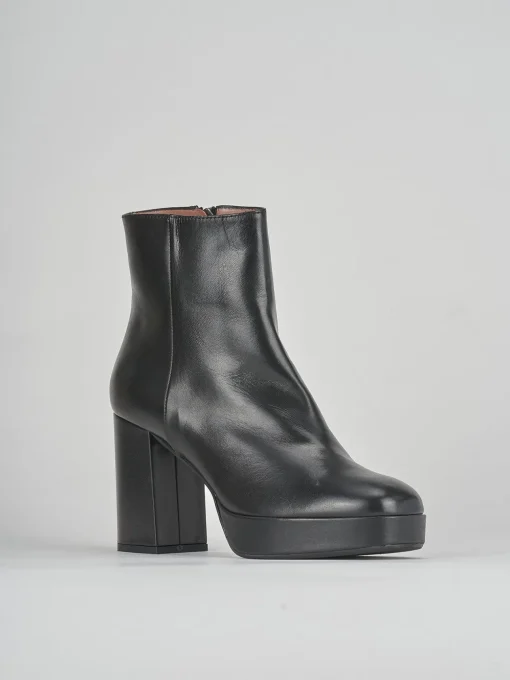 Stivaletti tacco 7cm pelle nero