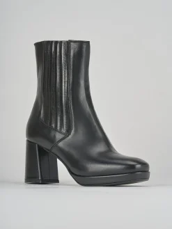Stivaletti tacco 8cm pelle nero