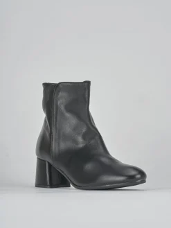 Stivaletti tacco 6cm pelle nero