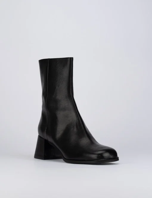 Stivaletti tacco 6cm pelle nero
