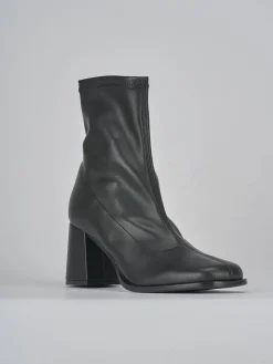 Stivaletti tacco 8cm pelle nero