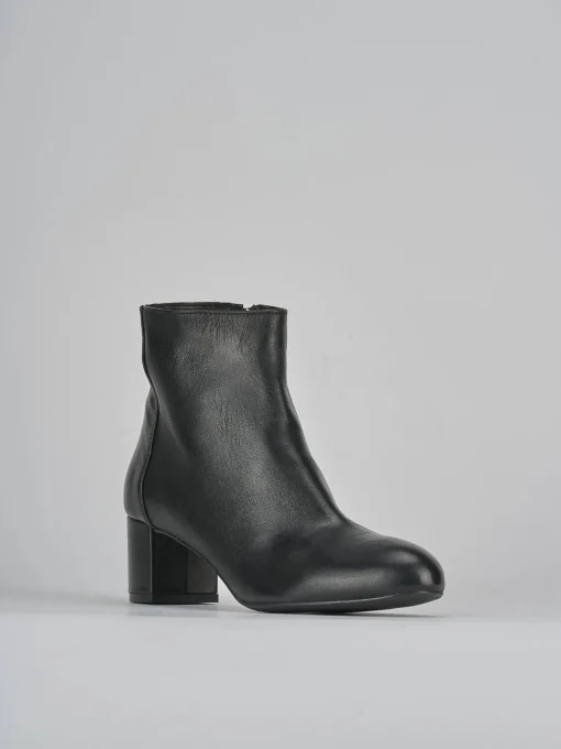 Stivaletti tacco 6cm pelle nero