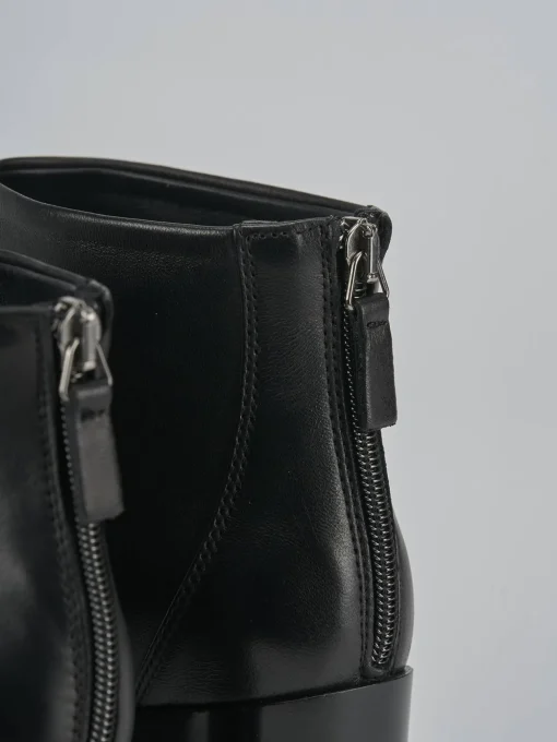 Stivaletti tacco 5cm pelle nero