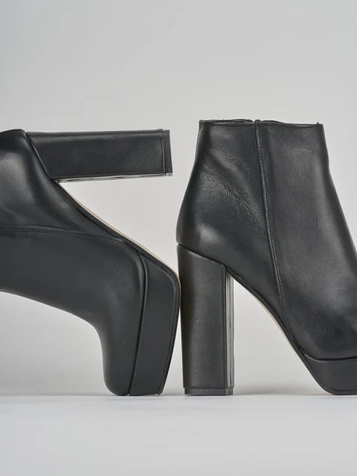 Stivaletti tacco 9cm pelle nero